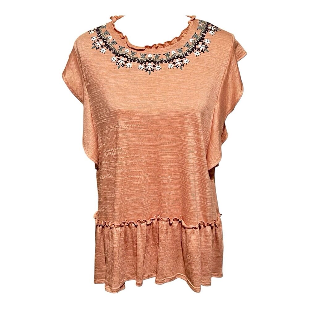 Hannah Women’s Top Size Large Rose Ruffle Short Sleeves Appliqué NWOT